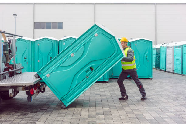 Portable Toilet Options We Offer in Hinsdale, IL